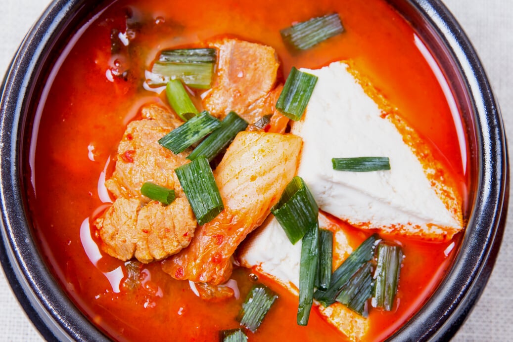 Kimchi stew - Kimchi jjigae